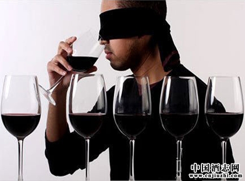 品酒觀塵世