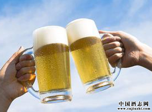 在喝啤酒時應(yīng)注意的問題