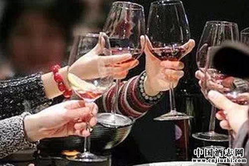 教你過年回家靠酒掙足面子