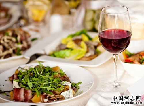 酸度葡萄酒如何配菜
