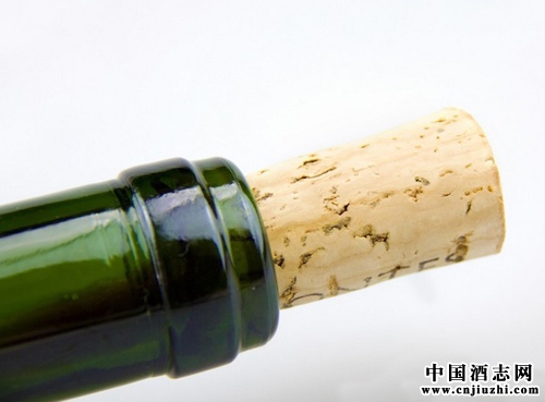 為什么葡萄酒瓶口會(huì)出現(xiàn)滲酒