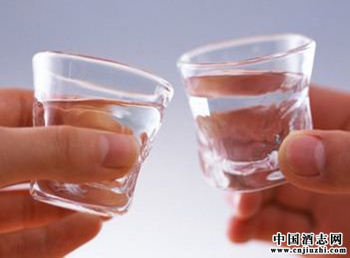 老酒交易市場都是哪些人在買進與賣出?