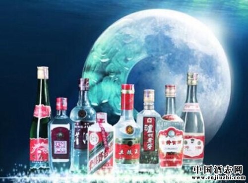 中秋送禮送白酒:家中老人適合喝白酒嗎?