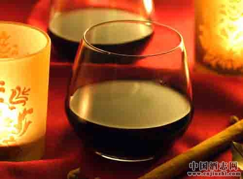 解讀我國(guó)傳統(tǒng)酒文化中的“溫酒熱飲”