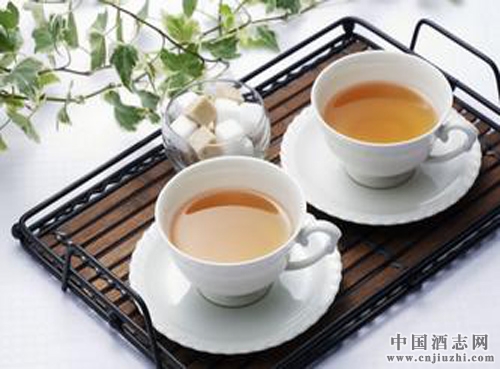 品酒養生:酒后喝茶等于火上澆油