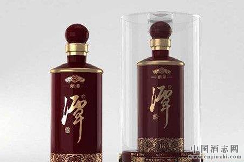 潭酒核心戰(zhàn)略大單品紫潭醬酒上市