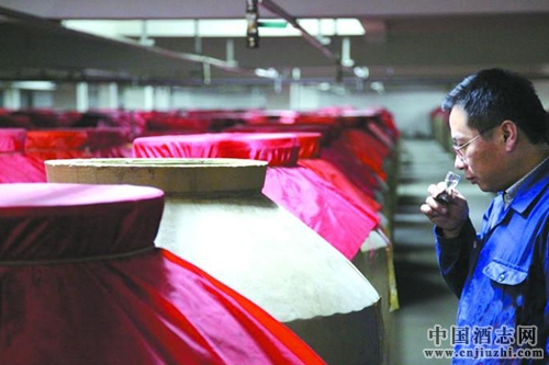 繼茅臺學院后,白酒學院將落戶四川!