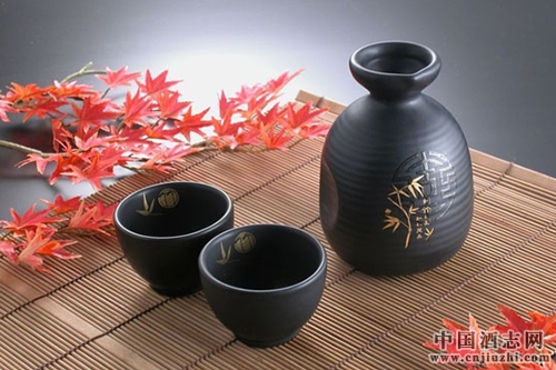白酒只拿來喝太浪費!這些隱藏技能讓你目瞪口呆
