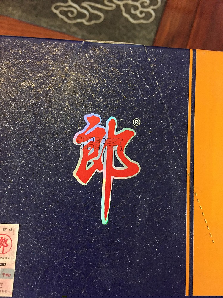 uϾ